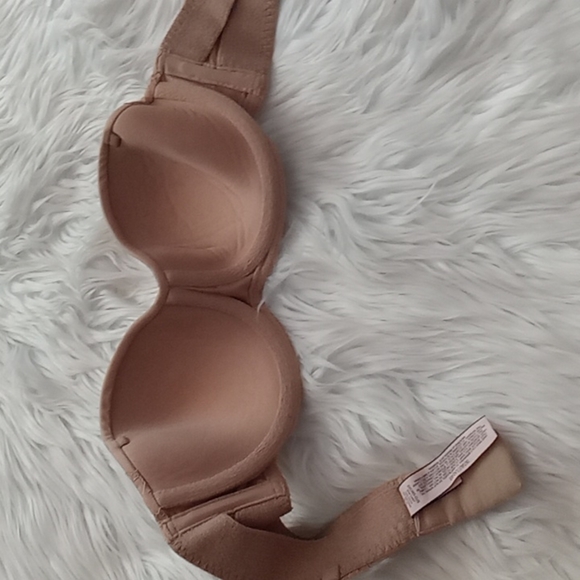 Victoria secret womans strapless bra - Picture 2 of 8